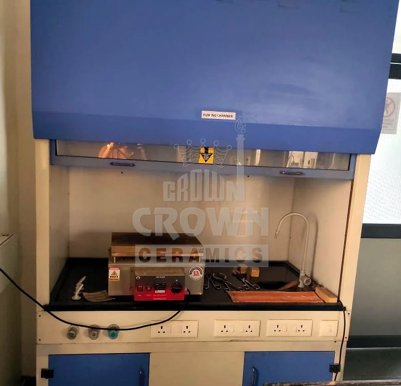 Fuming chamber for acid digestion