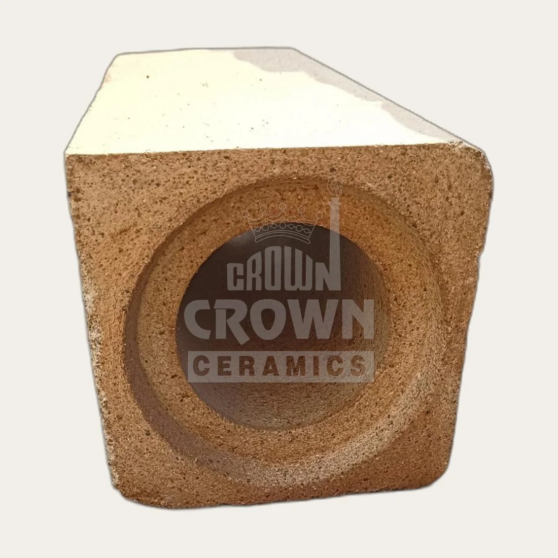 Runner brick with a smooth bore